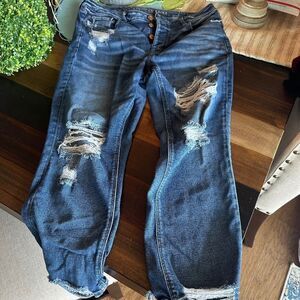 AE "TOMGIRL" DESTROYED DENIM JEANS SIZE 16